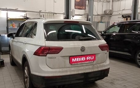 Volkswagen Tiguan II, 2017 год, 1 920 000 рублей, 4 фотография