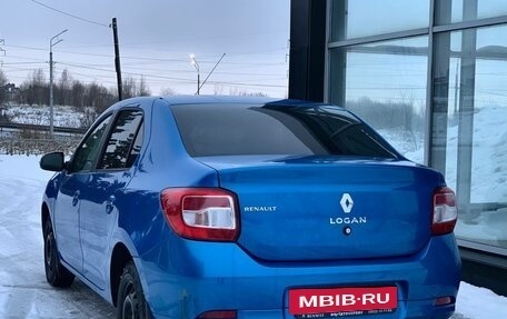 Renault Logan II, 2016 год, 930 000 рублей, 4 фотография