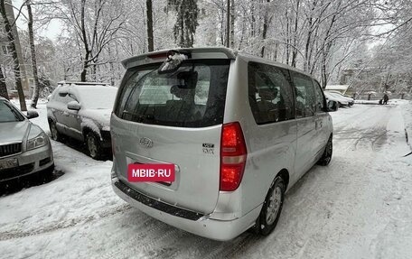 Hyundai Grand Starex Grand Starex I рестайлинг 2, 2010 год, 1 300 000 рублей, 5 фотография