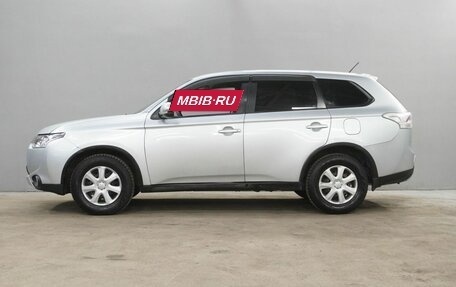 Mitsubishi Outlander III рестайлинг 3, 2014 год, 1 350 000 рублей, 4 фотография