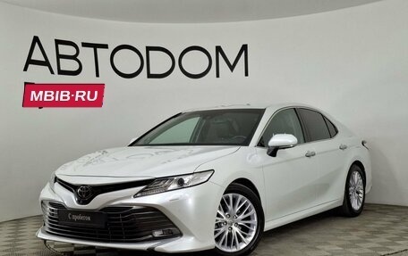 Toyota Camry, 2018 год, 2 690 000 рублей, 1 фотография