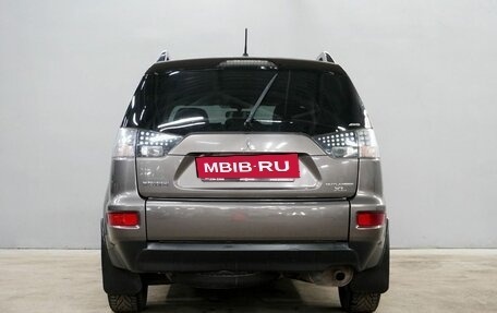 Mitsubishi Outlander III рестайлинг 3, 2011 год, 1 290 000 рублей, 7 фотография