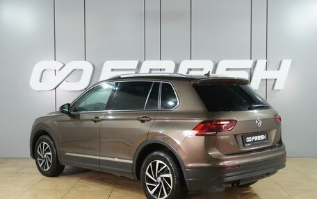 Volkswagen Tiguan II, 2018 год, 2 730 000 рублей, 2 фотография