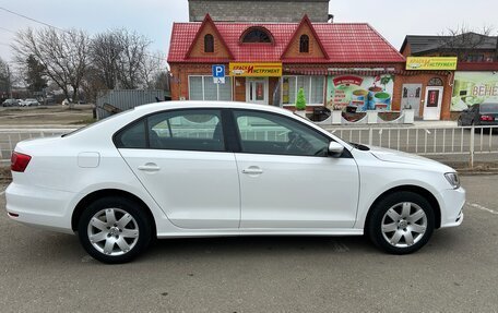 Volkswagen Jetta VI, 2015 год, 925 000 рублей, 4 фотография