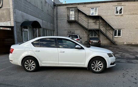 Skoda Octavia, 2017 год, 1 100 000 рублей, 3 фотография