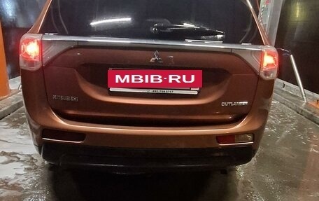 Mitsubishi Outlander III рестайлинг 3, 2012 год, 1 550 000 рублей, 7 фотография