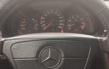 Mercedes-Benz C-Класс, 1998 год, 250 000 рублей, 6 фотография