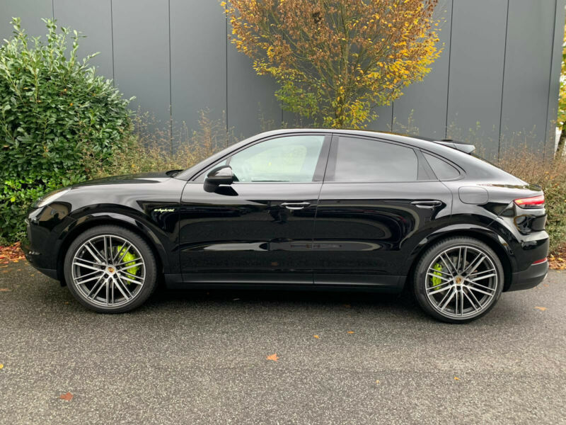 Porsche Cayenne GTS, 2021 год, 29 800 000 рублей, 11 фотография