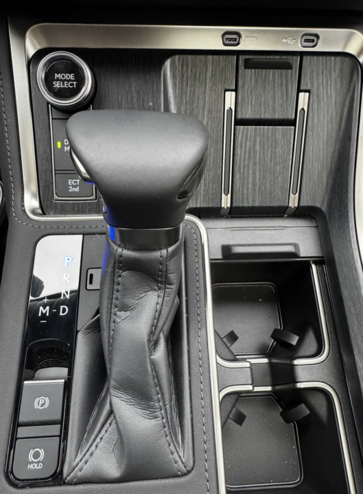 Lexus GX II рестайлинг 2, 2024 год, 15 000 000 рублей, 10 фотография