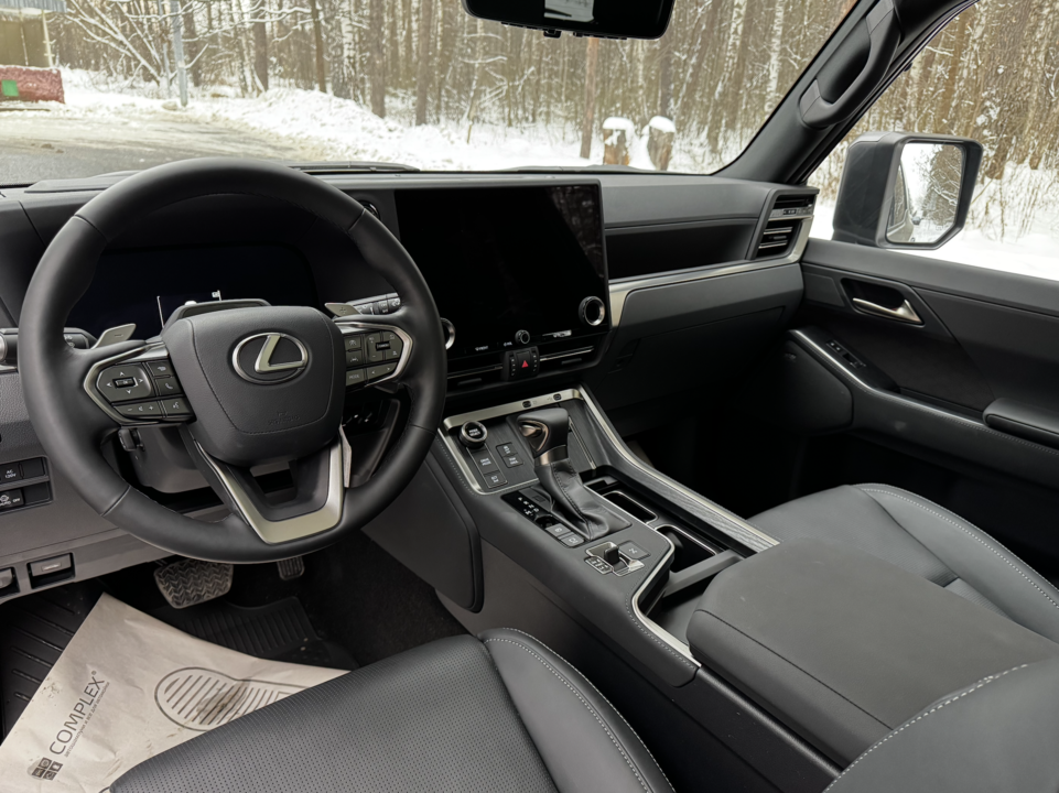 Lexus GX II рестайлинг 2, 2024 год, 15 000 000 рублей, 13 фотография