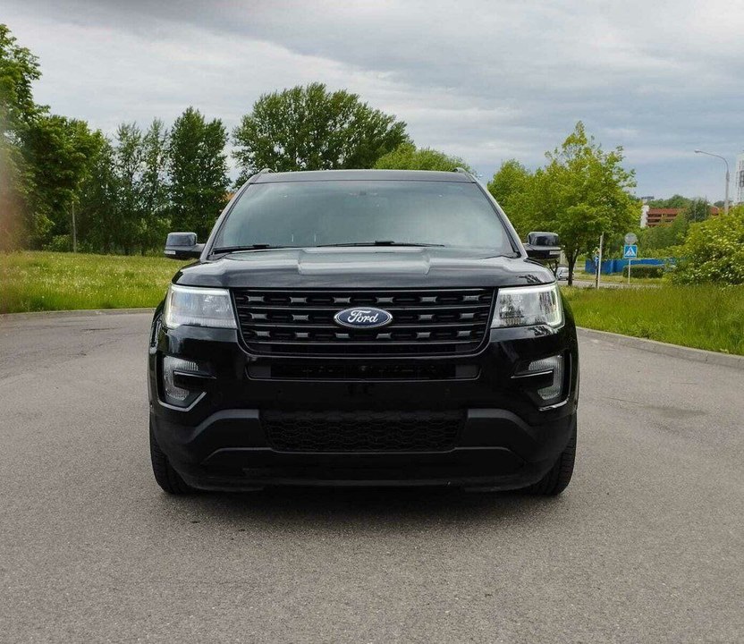 Ford Explorer V рестайлинг, 2017 год, 600 000 рублей, 2 фотография
