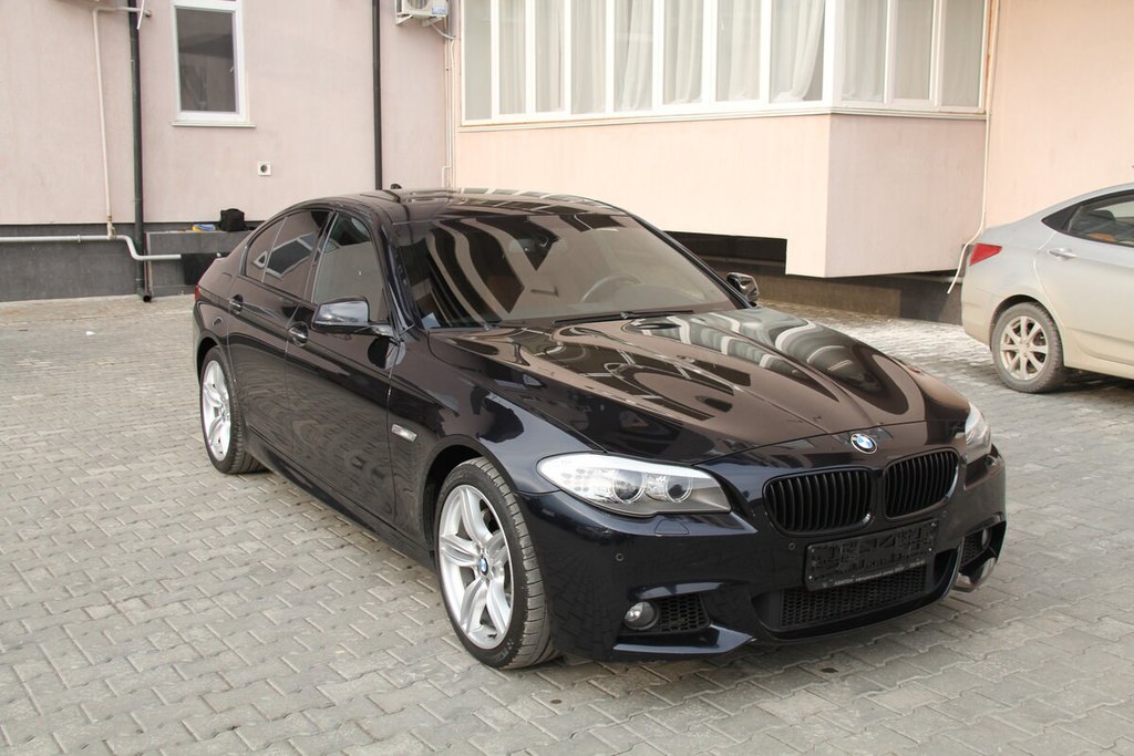 BMW 5 серия F10, F11, F07 рестайлинг, 2013 год, 540 000 рублей, 2 фотография