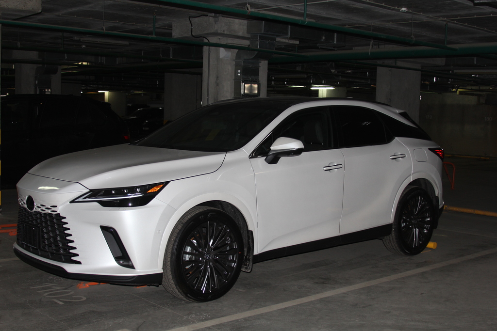 Lexus RX IV рестайлинг, 2024 год, 9 800 000 рублей, 2 фотография