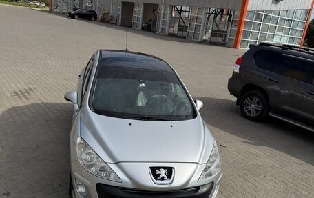 Peugeot 308 II, 2010 год, 555 555 рублей, 10 фотография