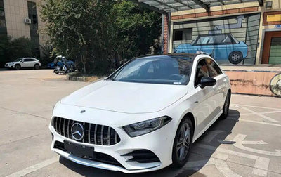 Mercedes-Benz A-Класс, 2021 год, 1 800 000 рублей, 1 фотография