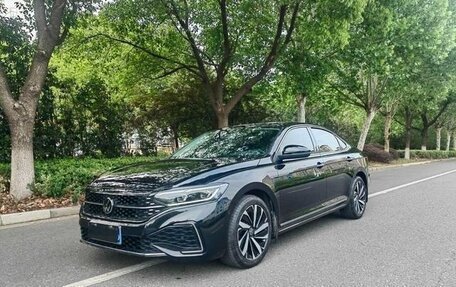 Volkswagen Passat B8 рестайлинг, 2021 год, 2 180 000 рублей, 1 фотография