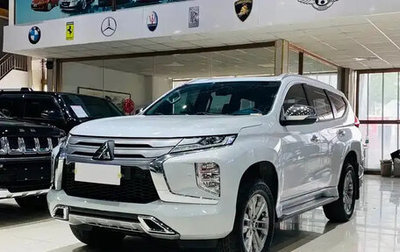 Mitsubishi Pajero Sport III рестайлинг, 2022 год, 2 590 000 рублей, 1 фотография
