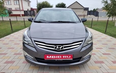 Hyundai Solaris II рестайлинг, 2014 год, 1 000 000 рублей, 1 фотография