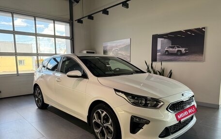 KIA cee'd III, 2019 год, 1 900 000 рублей, 3 фотография