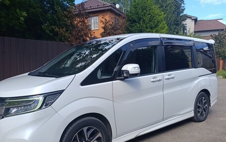 Honda Stepwgn IV, 2017 год, 2 250 000 рублей, 7 фотография