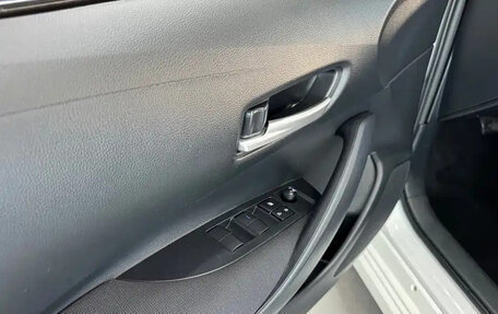 Toyota Corolla, 2021 год, 1 300 998 рублей, 7 фотография