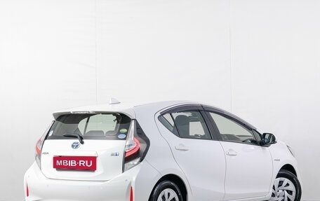 Toyota Aqua I, 2020 год, 1 379 000 рублей, 7 фотография
