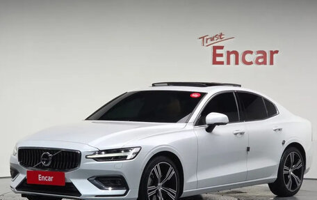 Volvo S60 III, 2022 год, 2 980 065 рублей, 1 фотография