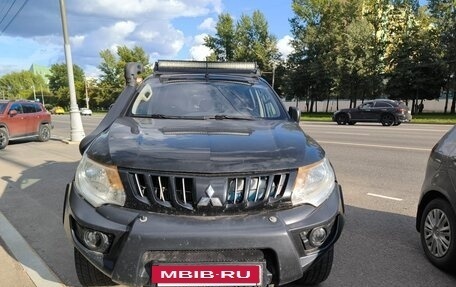 Mitsubishi L200 IV рестайлинг, 2016 год, 1 210 000 рублей, 2 фотография