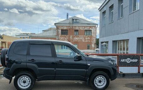 Chevrolet Niva I рестайлинг, 2019 год, 880 000 рублей, 4 фотография