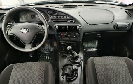 Chevrolet Niva I рестайлинг, 2019 год, 880 000 рублей, 11 фотография