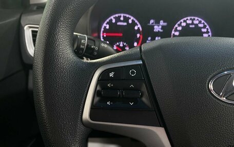 Hyundai Solaris II рестайлинг, 2019 год, 1 310 000 рублей, 12 фотография