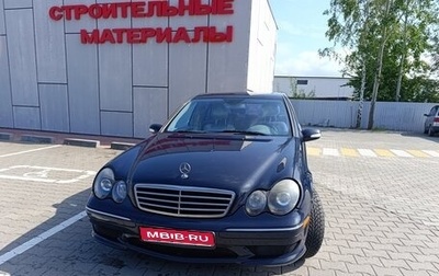 Mercedes-Benz C-Класс, 2004 год, 750 000 рублей, 1 фотография