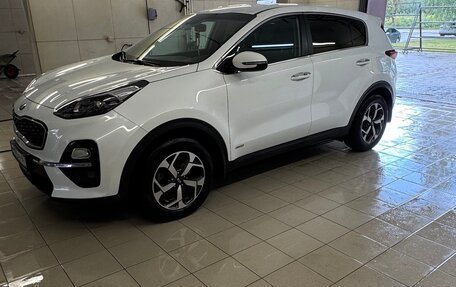KIA Sportage IV рестайлинг, 2020 год, 2 650 000 рублей, 1 фотография
