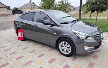 Hyundai Solaris II рестайлинг, 2014 год, 1 000 000 рублей, 4 фотография