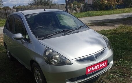 Honda Fit III, 2004 год, 370 000 рублей, 1 фотография