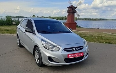 Hyundai Solaris II рестайлинг, 2011 год, 700 000 рублей, 1 фотография