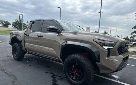 Toyota Tacoma, 2025 год, 7 000 000 рублей, 1 фотография