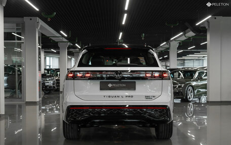 Volkswagen Tiguan, 2025 год, 4 800 000 рублей, 6 фотография