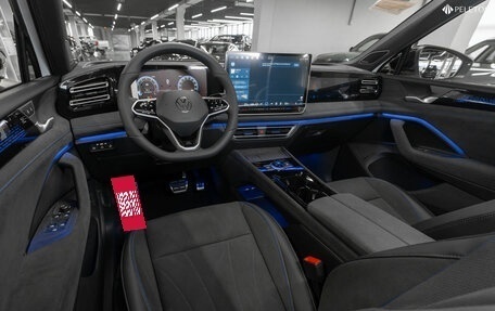 Volkswagen Tiguan, 2025 год, 4 800 000 рублей, 7 фотография