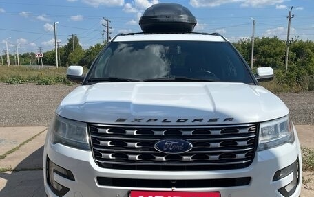 Ford Explorer VI, 2016 год, 2 950 000 рублей, 2 фотография
