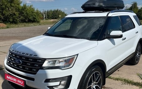 Ford Explorer VI, 2016 год, 2 950 000 рублей, 5 фотография