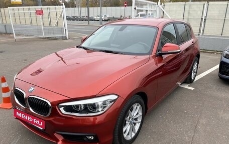 BMW 1 серия, 2018 год, 2 300 000 рублей, 2 фотография