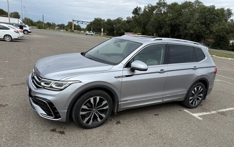 Volkswagen Tiguan II, 2021 год, 3 650 000 рублей, 3 фотография