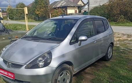 Honda Fit III, 2004 год, 370 000 рублей, 6 фотография