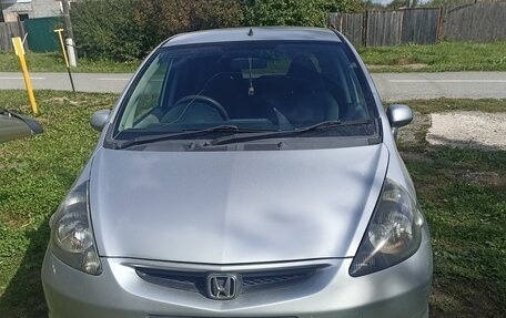 Honda Fit III, 2004 год, 370 000 рублей, 4 фотография