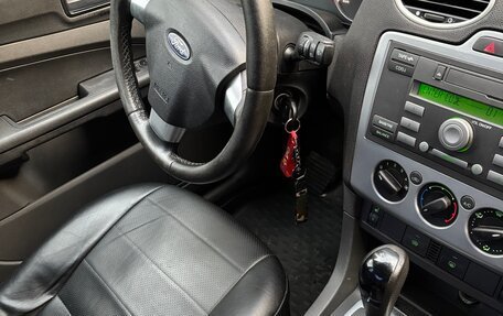 Ford Focus II рестайлинг, 2005 год, 375 000 рублей, 3 фотография