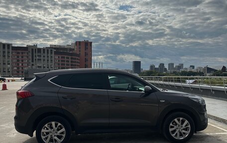 Hyundai Tucson III, 2018 год, 1 880 000 рублей, 2 фотография