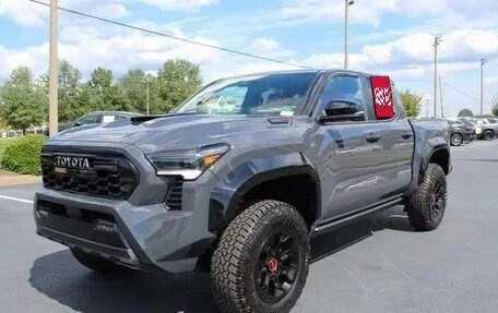 Toyota Tacoma, 2025 год, 7 000 000 рублей, 4 фотография