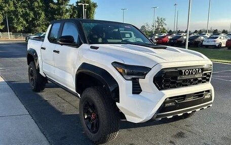 Toyota Tacoma, 2025 год, 7 000 000 рублей, 2 фотография