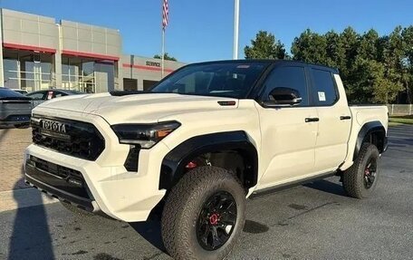 Toyota Tacoma, 2025 год, 7 000 000 рублей, 4 фотография